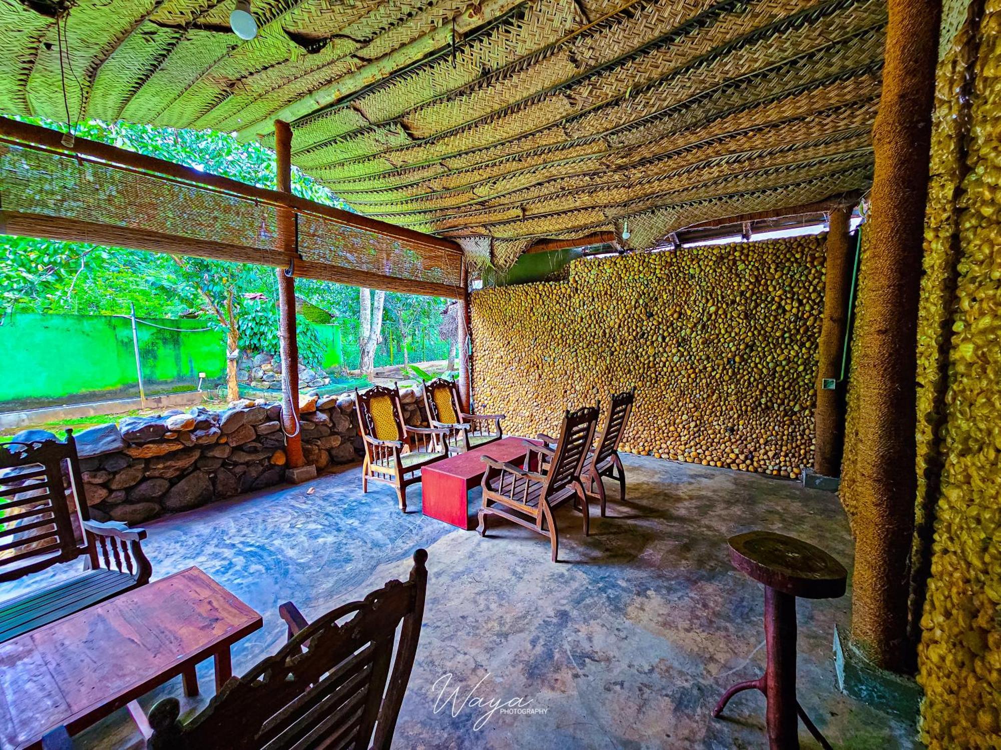Little Birds Safari Lodge Udawalawe Exterior foto